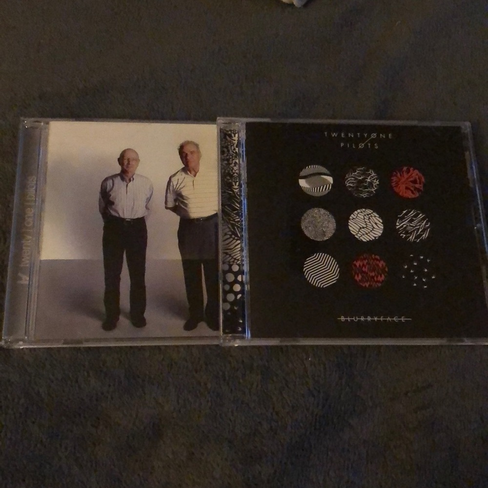 Pack of Twenty one pilots cds and magazine